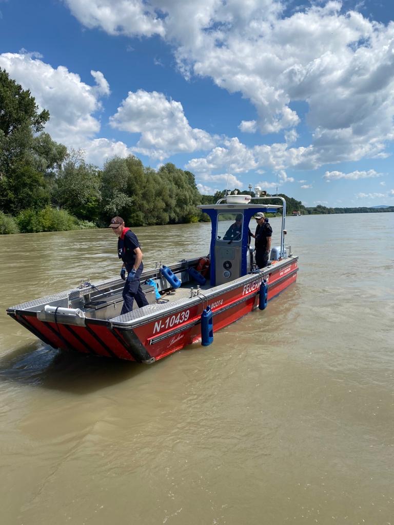 fd3d747b-90a8-41a6-a4e9-9ee49b796ff4